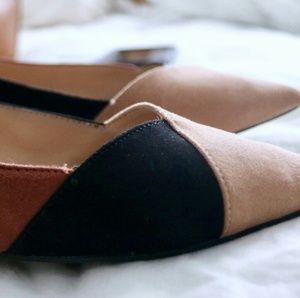 Pointy toed flats